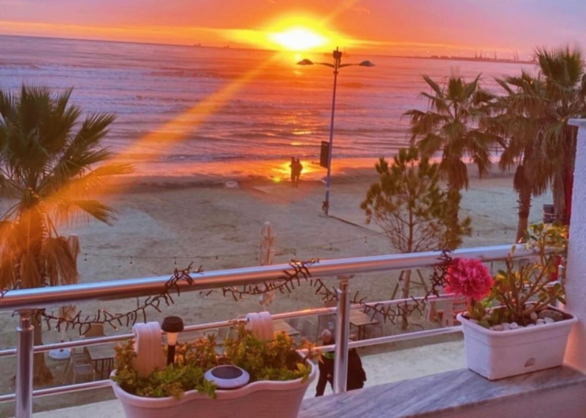 Durres Strand Direkt Am Meer Экстерьер фото